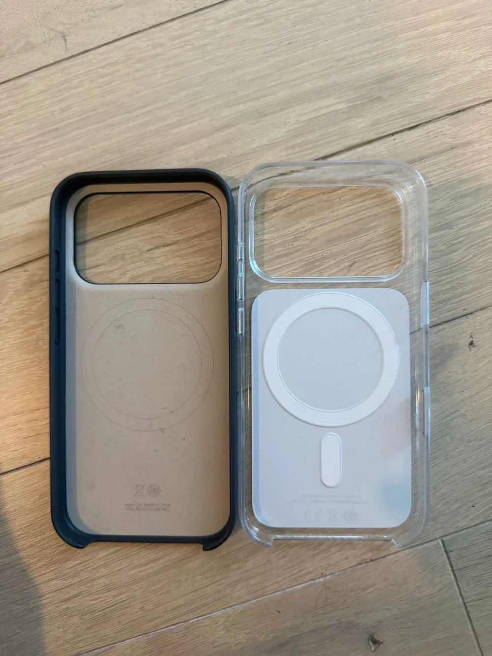 Iphone 16 Pro - Apple Clear Case and Beats Gray Case - used once